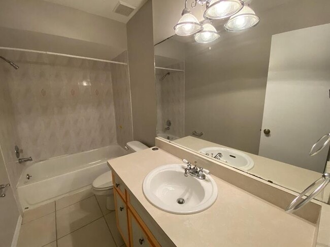 Building Photo - 2759 Devie Ct