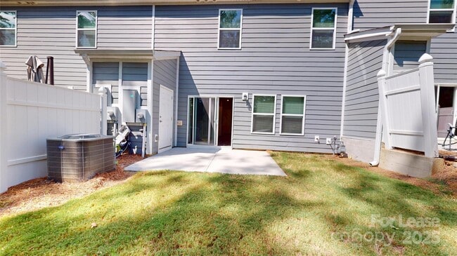 Building Photo - 2517 Greenmarket Dr