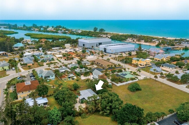 Building Photo - 109 Shore Rd