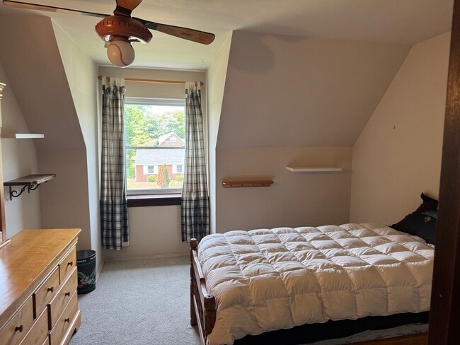 Building Photo - Lansdale Charming 4 Bedroom Cape Cod with ...