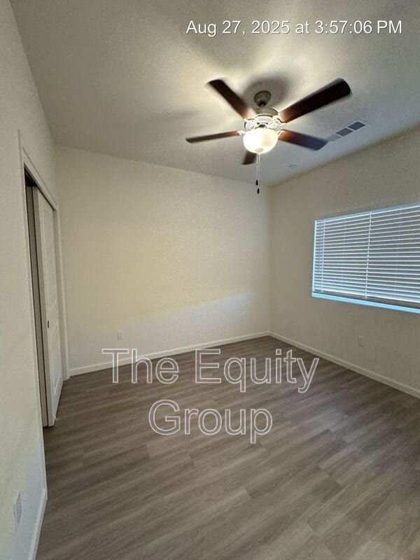 Building Photo - 4112 E Kaweah Ave