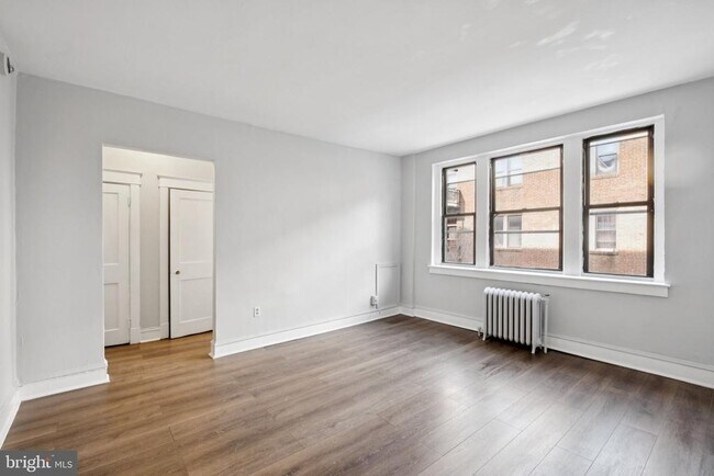 Building Photo - 7250 Chestnut St