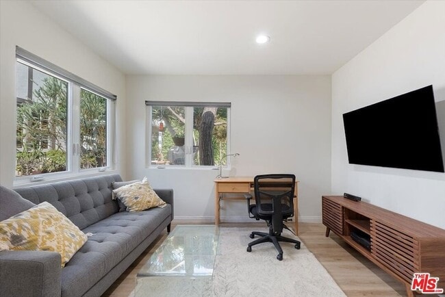 Building Photo - 2401 21st St