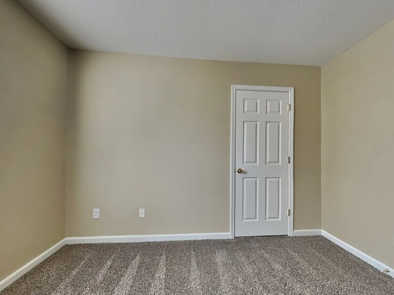 Building Photo - 1741 Beachwood Rd