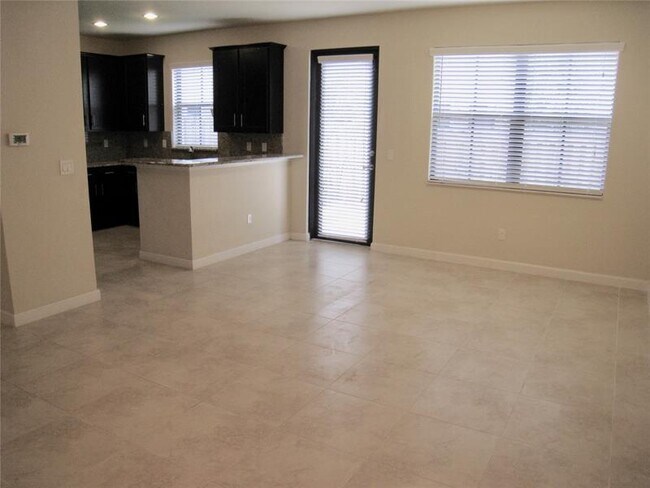 Building Photo - 9624 Waterview Way