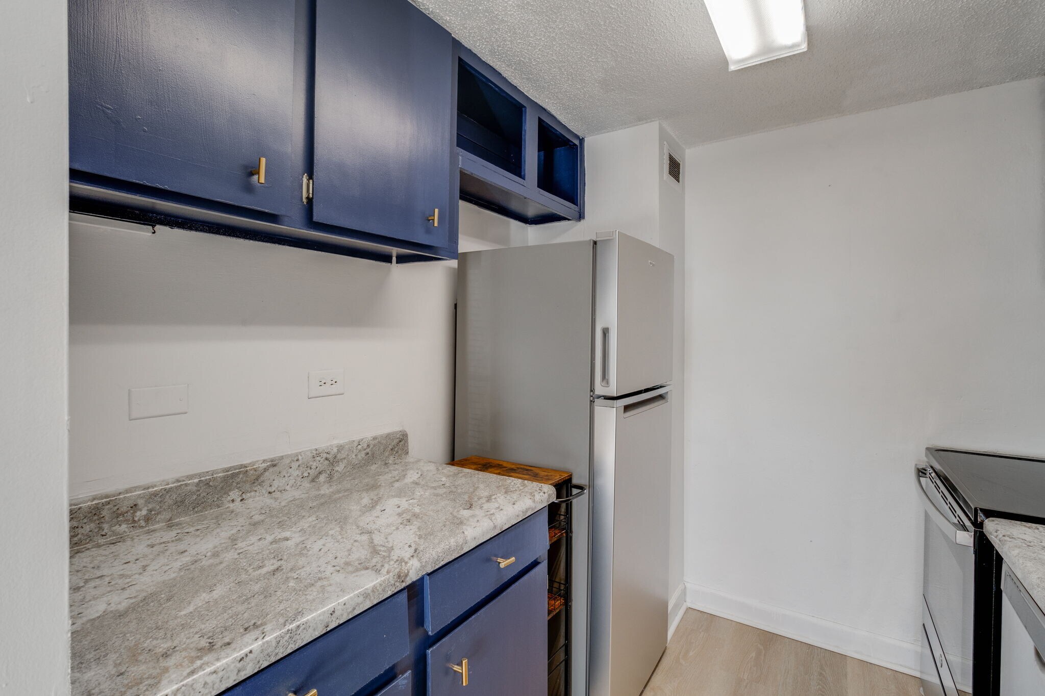 Kitchen - 1520 Senate