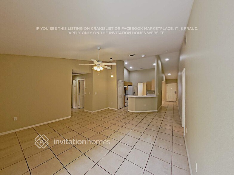 Building Photo - 441 Eagle Dr