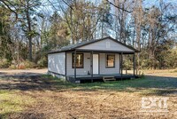 Building Photo - Charming One Bed, One Bath Home Near Kerr Dam