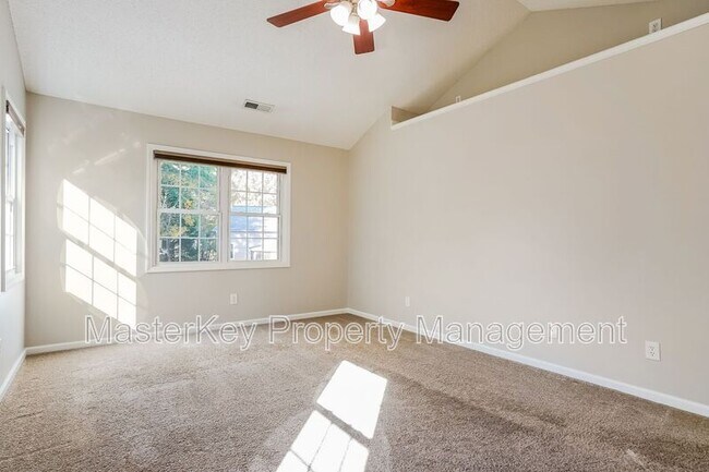 Building Photo - 105 Grandtree Ct