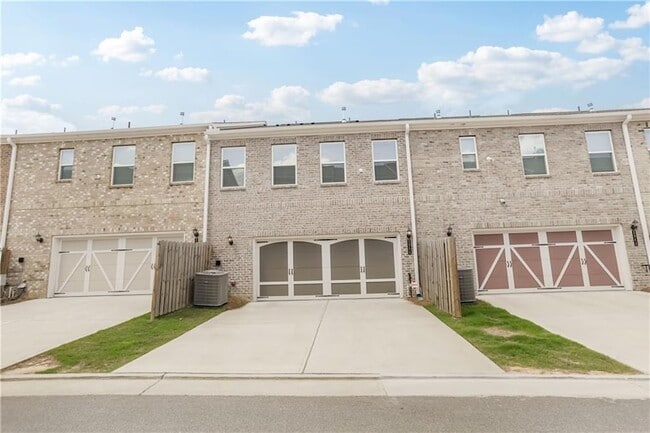 Building Photo - 2956 Chene Pl