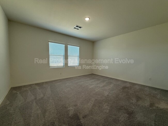 Building Photo - 4710 N 194th Dr