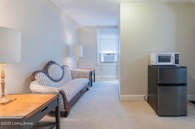 Building Photo - 3725 Warner Ave