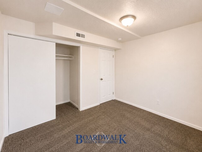 Building Photo - 3549 Colby Ave