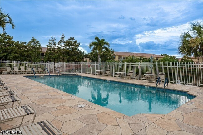 Building Photo - 15449 Bellamar Cir