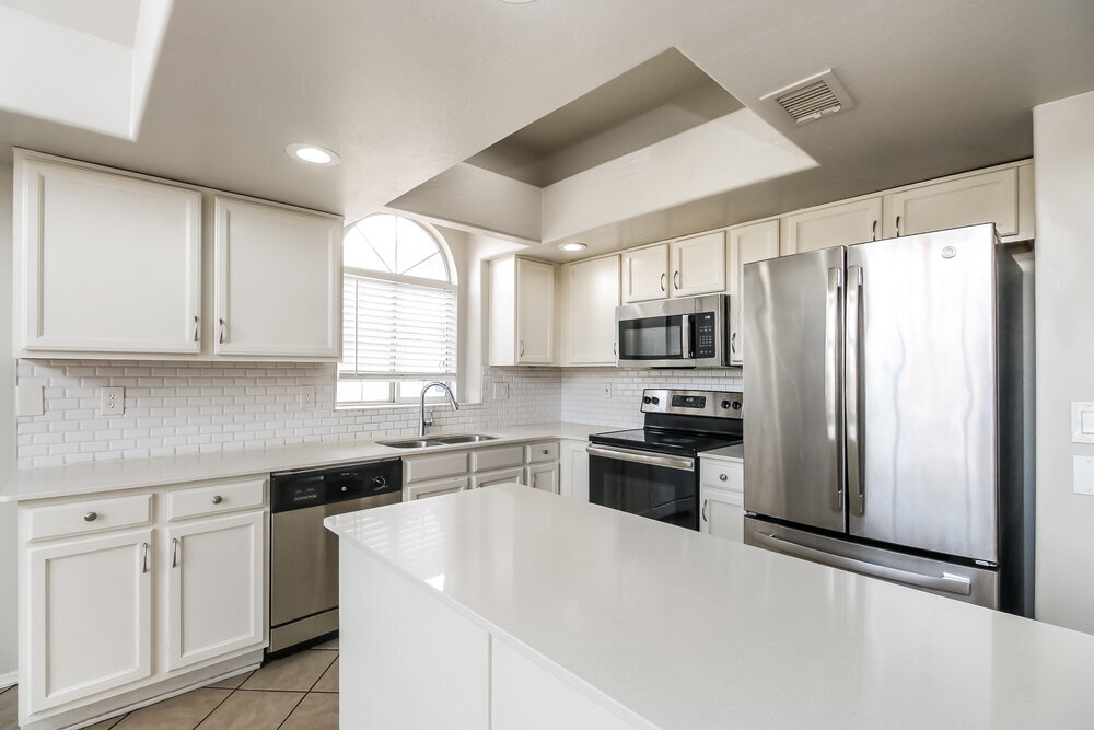 Building Photo - 11024 W Frier Dr