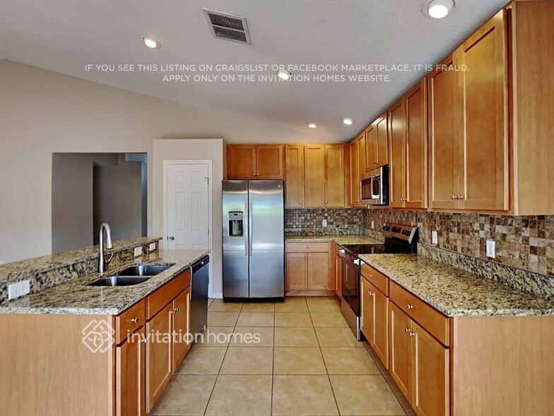Building Photo - 723 Berwick Dr
