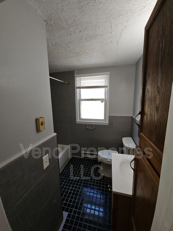 Building Photo - 99 Winthrop Ave