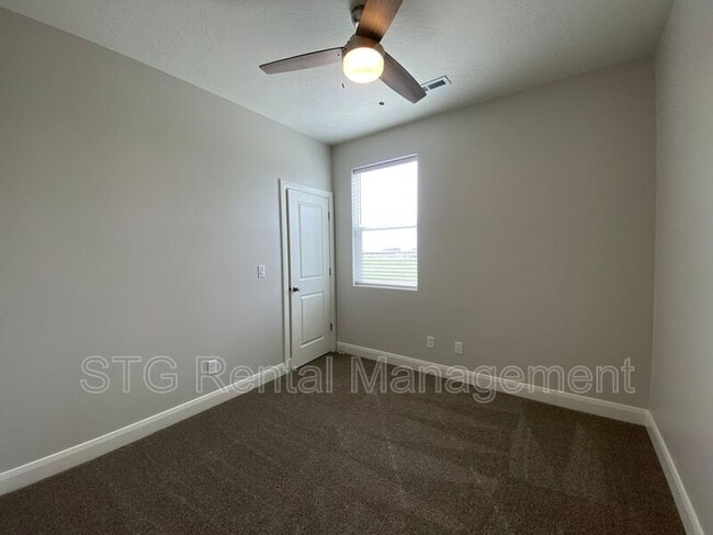 Building Photo - 4381 W 1200 S