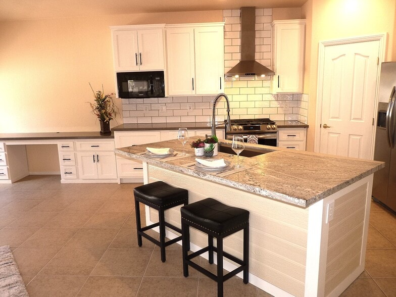 Building Photo - 81 Dow Jones St