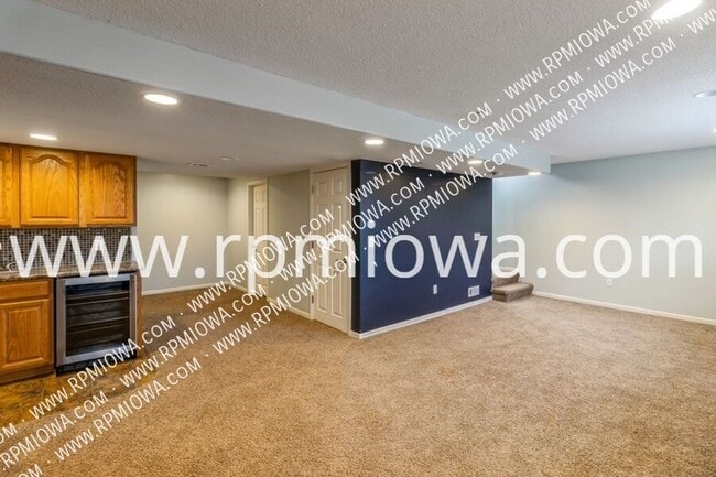 Building Photo - 14616 Westbrook Dr