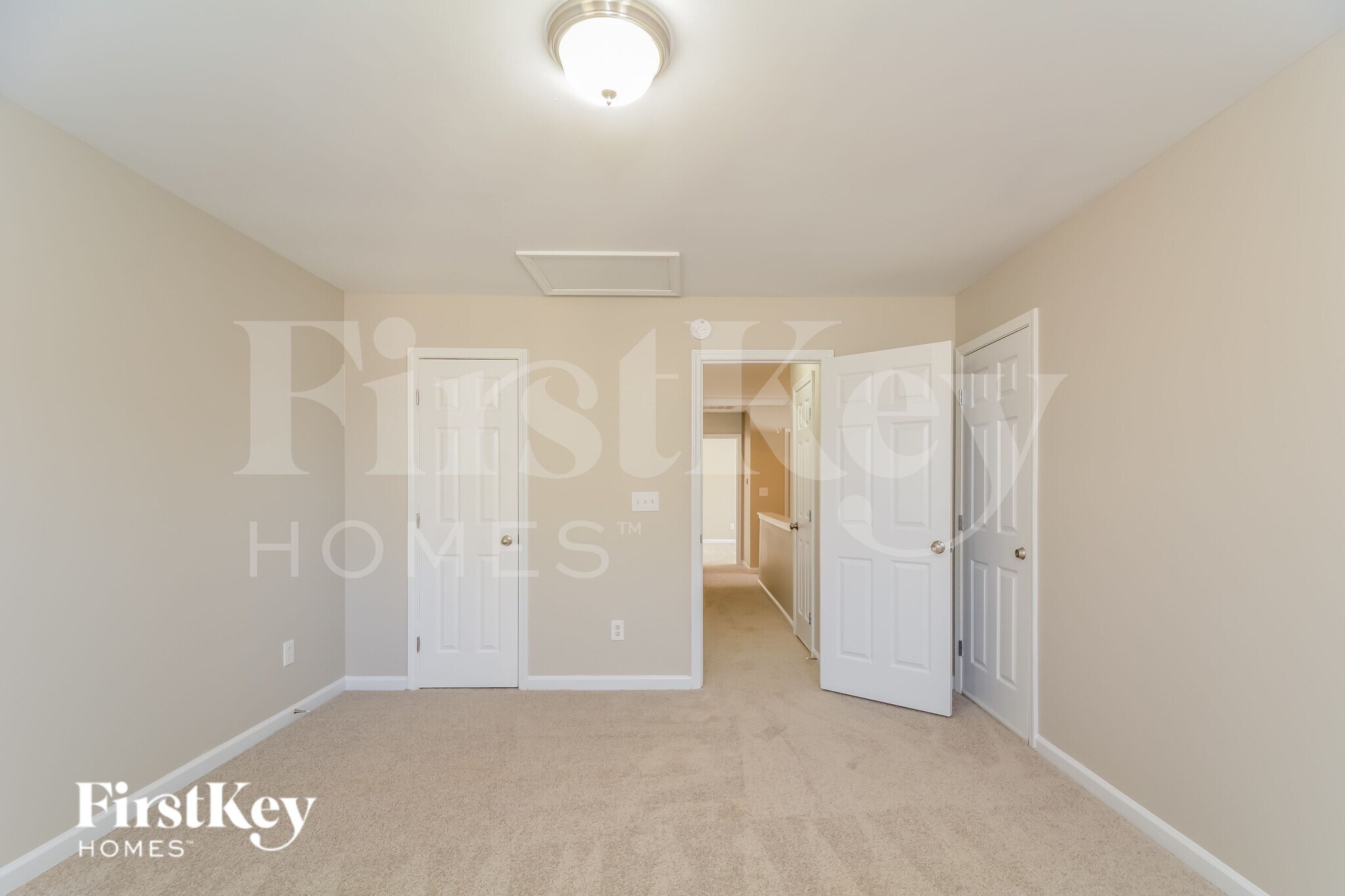 Building Photo - 6 Linkside Ct