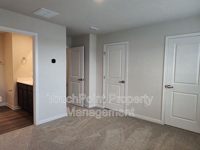 Building Photo - 6619 Addax Wy