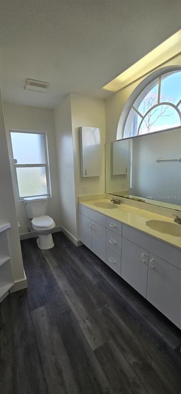 Building Photo - 5329 Kasper St