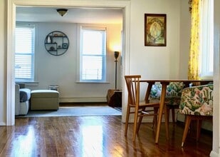 Building Photo - 119 Columbia St