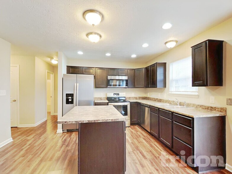 Building Photo - 4931 Long Iron Dr