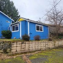 Building Photo - 1129 Pleasant Ave