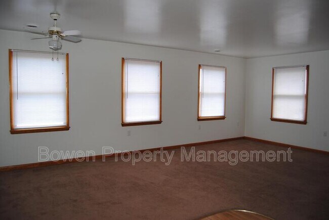 Building Photo - 419 Guilford Ave