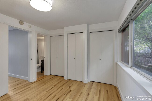 Building Photo - 752 Bellevue Ave E