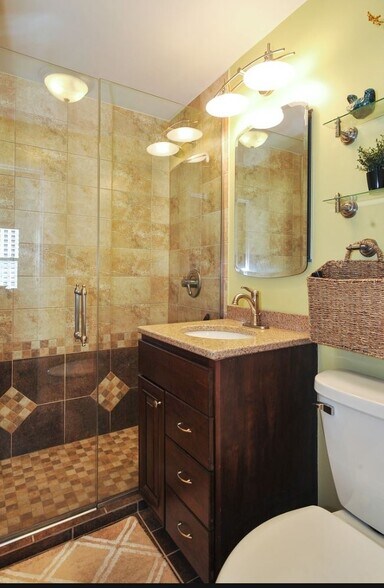 Building Photo - 400 E Randolph St