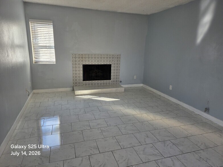 Building Photo - 6560 College Grove Dr