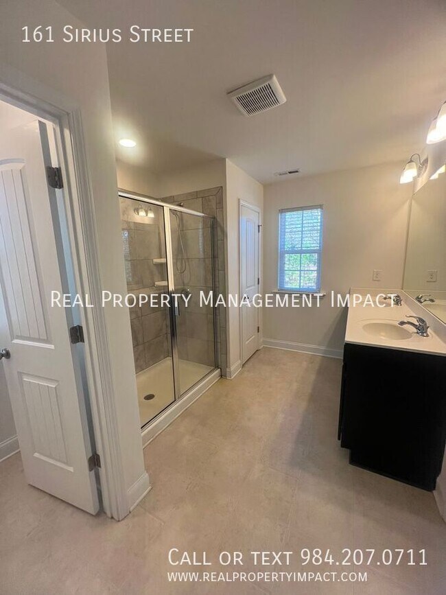 Building Photo - 161 Sirius St