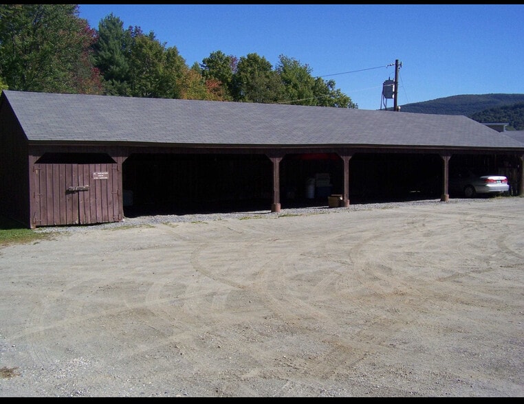 Building Photo - 708 Butternut Hill Rd