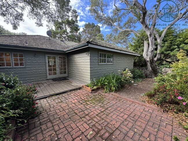 Building Photo - Immaculate Two Bedroom Home in the Heart of Carmel-by-the-Sea's "Golden Rectangle"