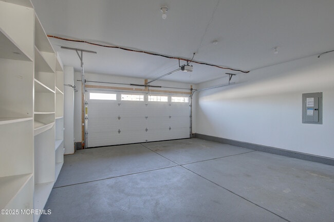 Building Photo - 26 Mariveles Wy