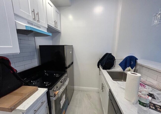Building Photo - 0 bedroom in NEW YORK NY 10022