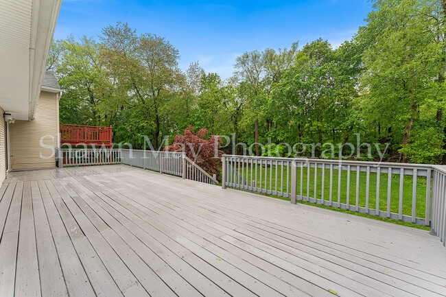 Building Photo - 32 Chatfield Dr
