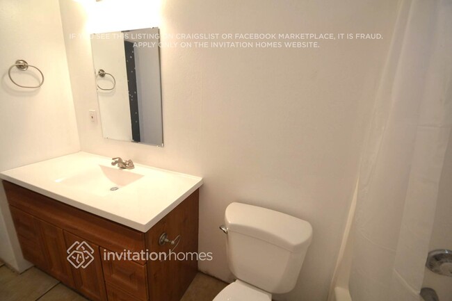 Building Photo - 2010 San Benito St