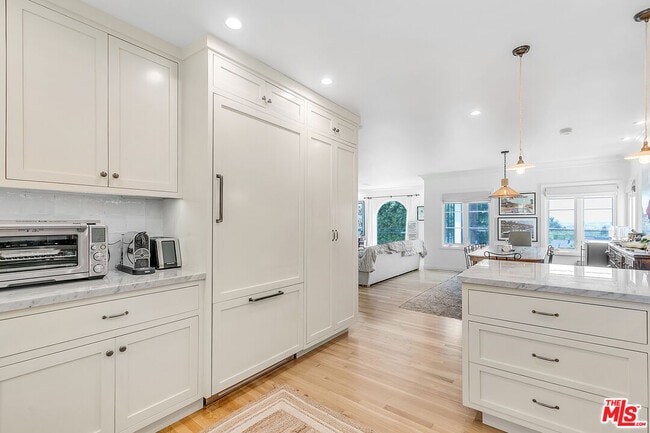 Building Photo - 1009 Carol Dr