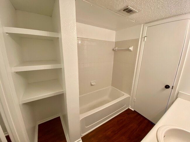 Primary bathroom - 1809 West Spring Creek Parkway