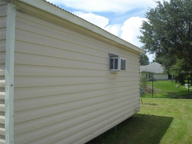 Building Photo - 2680 Shalimar Terrace
