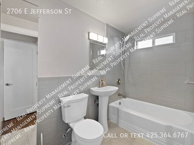 Building Photo - 2706 E Jefferson St