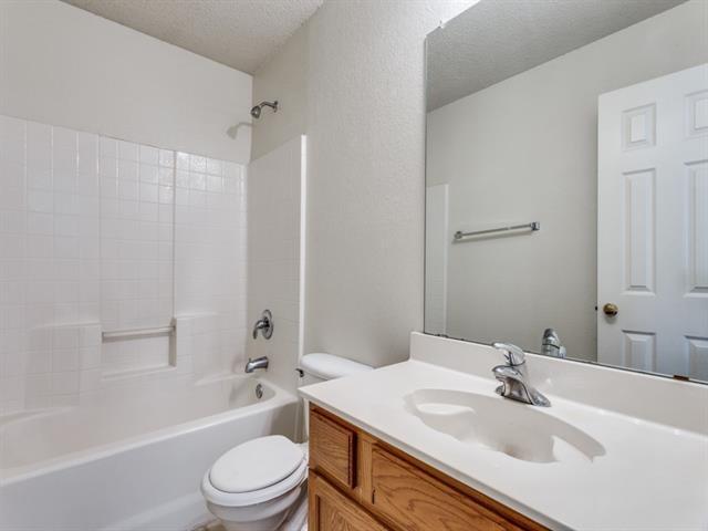 Building Photo - 5433 Kingsknowe Pkwy