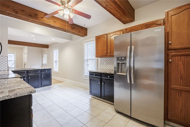 Building Photo - 1874 Blossom Rd