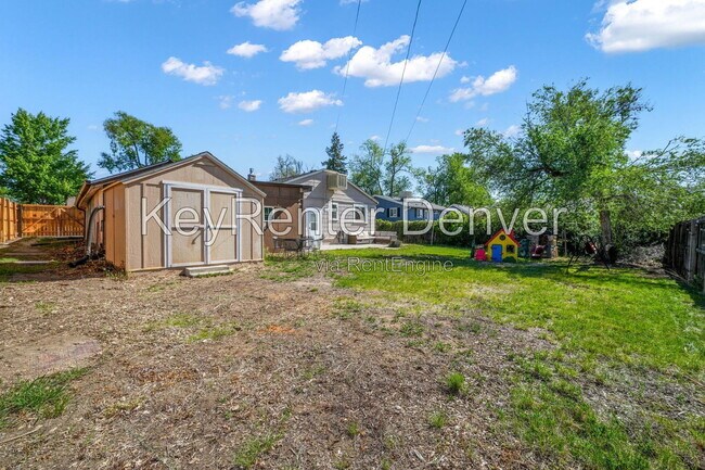 Building Photo - 11860 W Independence Ave