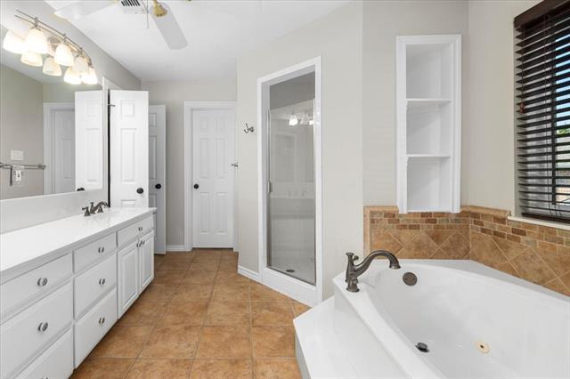 Building Photo - 7924 Vista Ridge Dr N