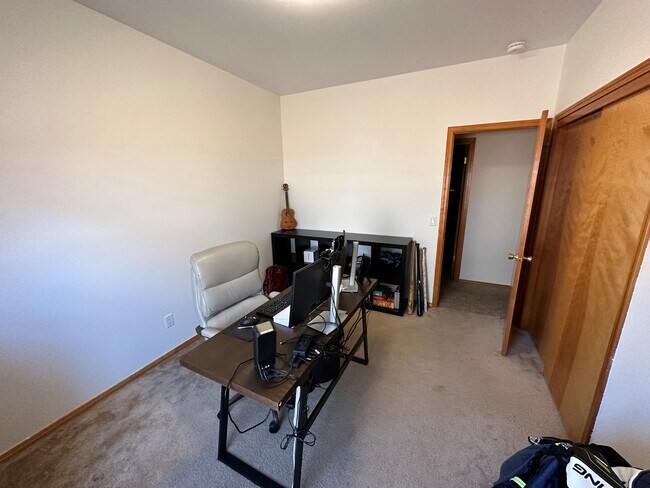 Bedroom 3 - 401 S 82nd Ave
